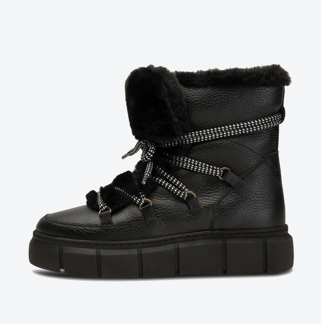 Shoethebear Black Tove Snow Boot